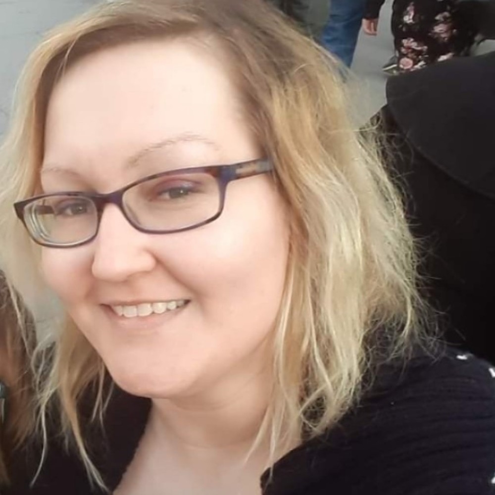 Meet your Posher, Anna
